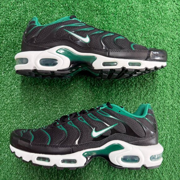 Nike Air Max Plus Black Malachite Mens DM0032-009 VNDS Sz 10 main image 2